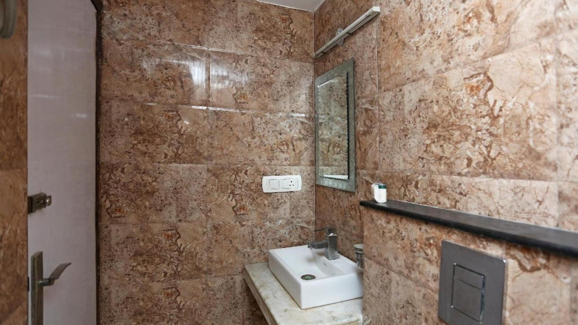 Deluxe Rooms In Jangpura New Delhi Exterior photo