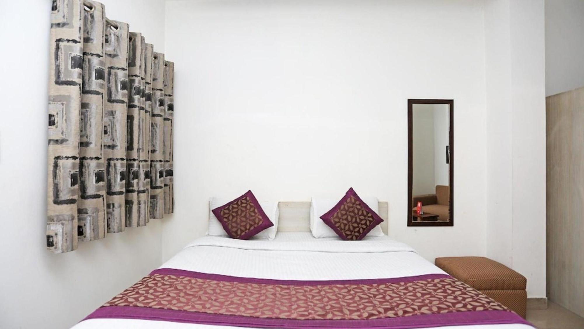 Deluxe Rooms In Jangpura New Delhi Exterior photo